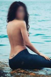 Erdemli Escort Rehberi: Sıradışı Bir Aşk Deneyimi Sizi Bekliyor!