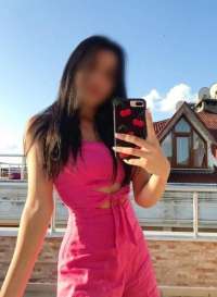 Kendi Evinde Görüşen Erdemli Bayan Escort Rüya