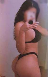 Sıkılmadan doya doya sevişeceğiniz Elif