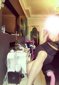 Yenişehir'deki Canlı ve Enerjik Eskort Bayan